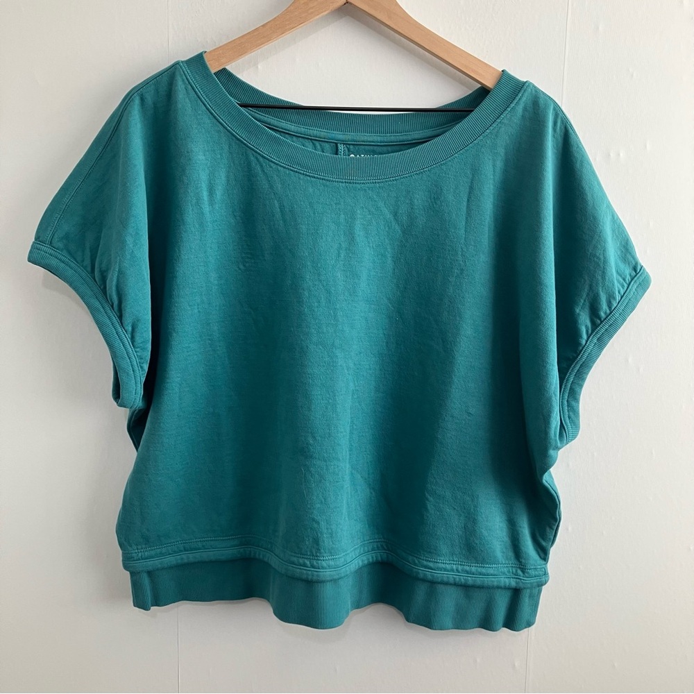 Athleta Teal Short Sleeve Oversized Cropped SweatShirt Size Medium